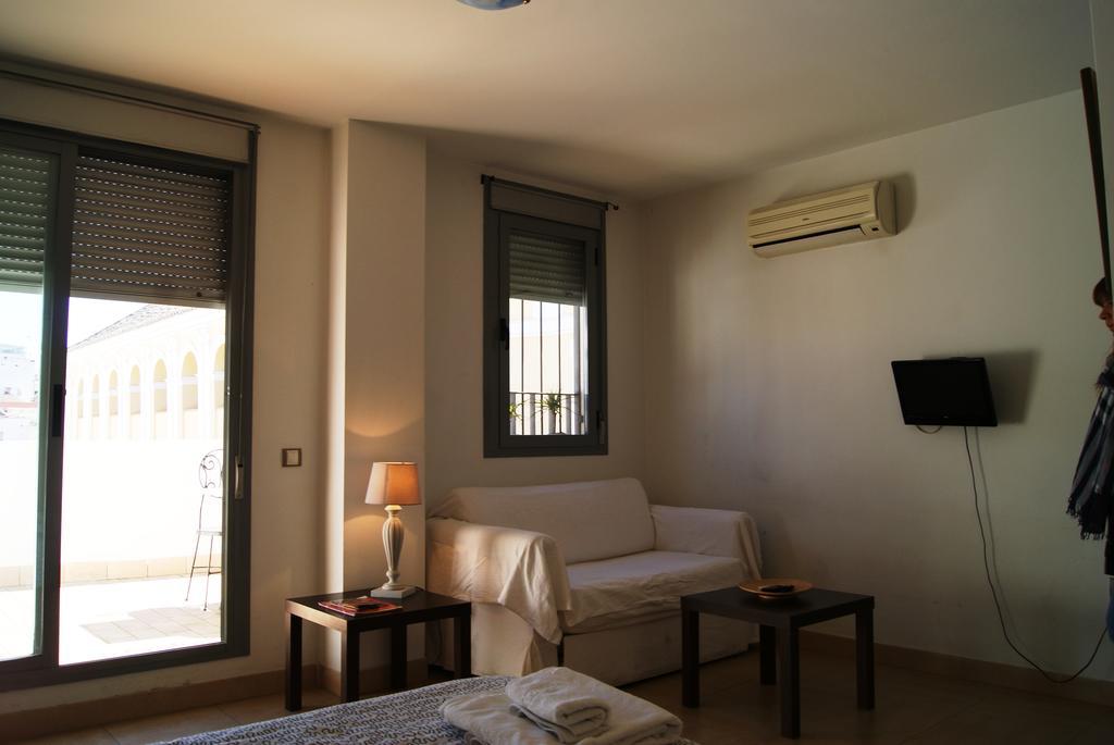 Apartamentos Turisticos La Encarnacion Seville Exterior photo