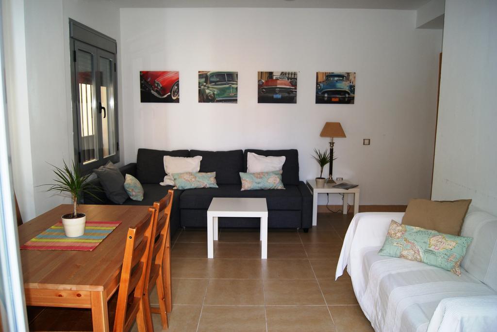 Apartamentos Turisticos La Encarnacion Seville Exterior photo